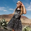 Abito in maglia per bambina con stampa in colore nero e bianco