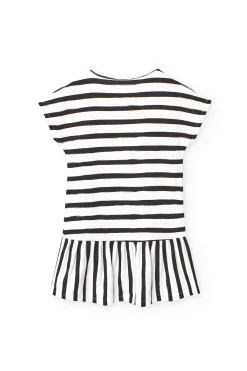 Abito in maglia per bambina con design a righe in bianco e nero.