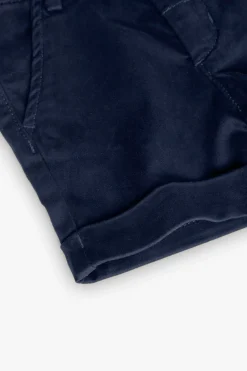 Bermuda in raso per bambino in colore blu scuro.