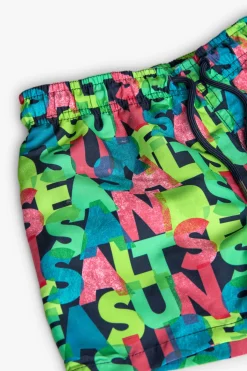 Costume da bagno in tessuto riciclato per bambino con stampa di lettere.