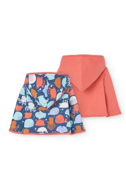 Giacca reversibile a maglia per neonato in colore rosso e con stampa.
