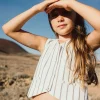 Gilet a maglia per bambina a righe bianche e nere