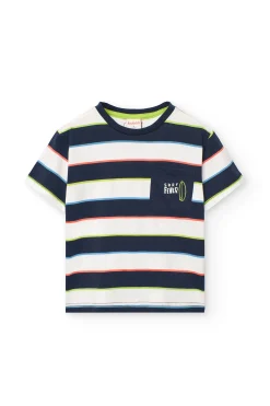 Maglietta a maglia per bambino con design a righe nei colori blu, verde e rosso.