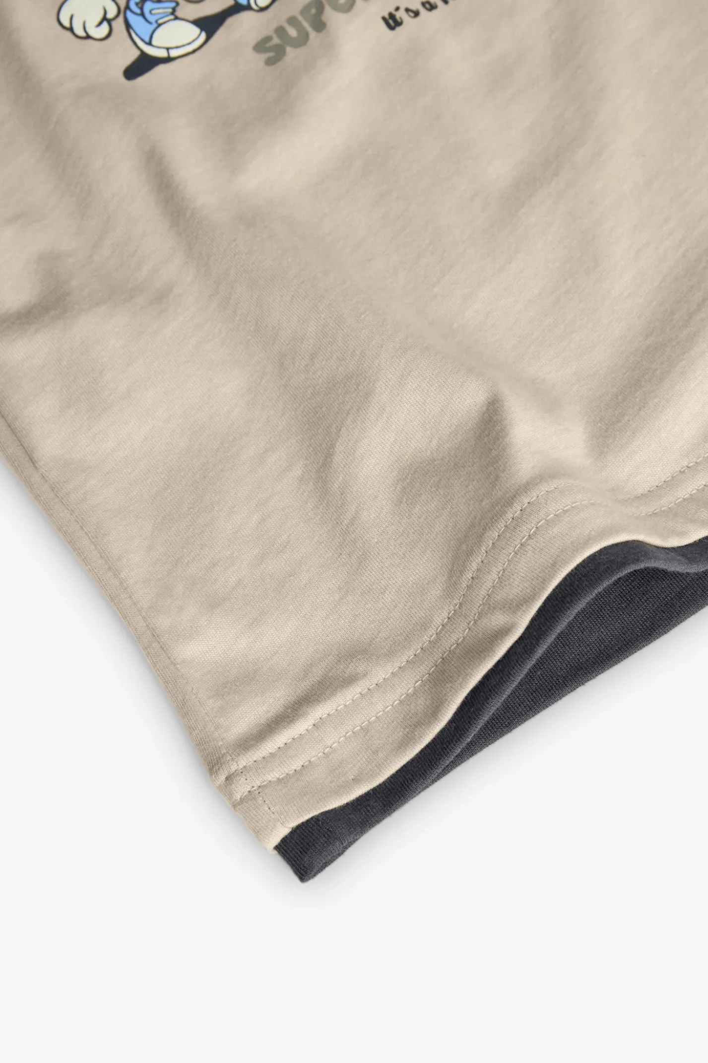 Maglietta a maglia per bambino in colore grezzo