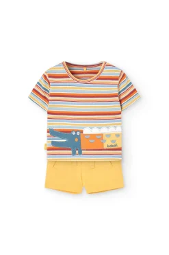 Set di maglietta in maglia per neonato di colore giallo con stampa a righe e coccodrillo.